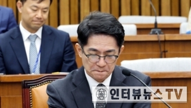 윤대통령이 지명한 사법부 수장... 이균용 대법원장 후보 10월 6일 오후 임명동의안 국회본회 부결 "낙마"