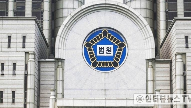 전우용 교수의 법원에 일침, 이재명 대통령 (민주당 대표 시절) 관련으로만 수백 건의 압수수색영장 신청했지만, 법원이 기각했다는 말은 들어보지 못했다"