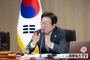 [속보]오늘 밤부터 전국적 또 다시 많은 비 예보!... 이재명 대통령, 8월 3일 밤 선조치 후보고'의 원칙 하에 피해 최소화 위한 적극행정에 대비하라 지시!