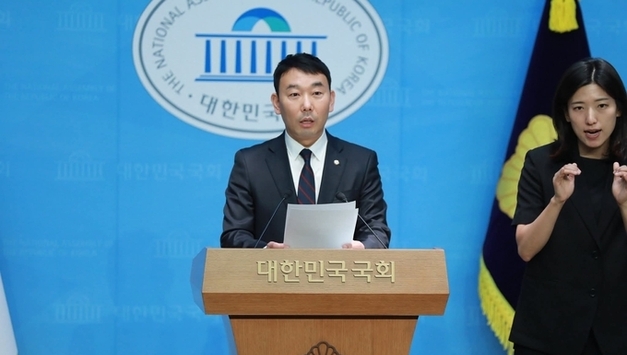 민주당 김용민 의원(법사위 간사),17일 내란 특검에 방문 '송언석 원내대표' 내란목적 살인 예비ㆍ음모 공범 혐의 고소장 접수