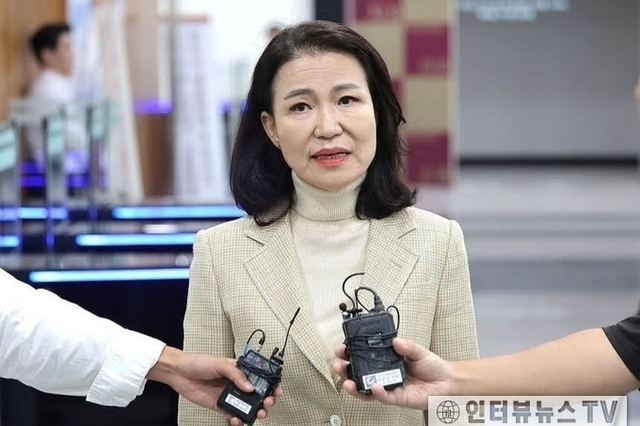 [속보]1法院, 영등포경찰서에 유치되었던, 이진숙 전 방통위원장 석방 명령... 법원, 체포 필요성 없다