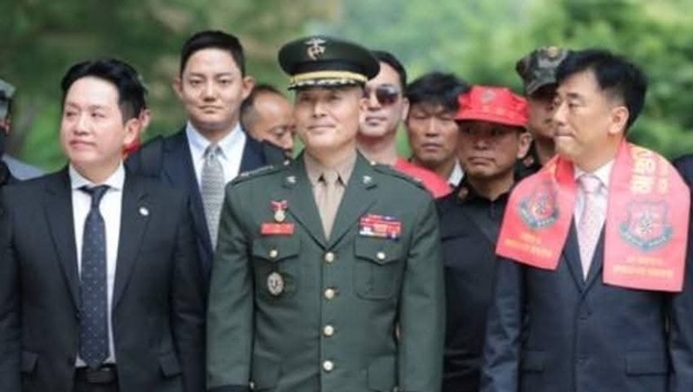 국방부 헌법존중TF 조사분석실 발령 되자마자!.. 박정훈 대령, 軍내부 비상계엄 가담자 16명 직무정지 지시