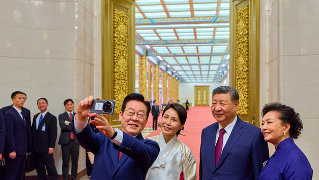 이재명 대통령 내외와 시진핑 중국 국가주석 내외 셀프 인생 샷!