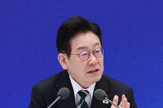 이재명 대통령, 1월 27일 초국가범죄 특별대응 TF팀 사무실 방문 경찰ㆍ국정원 등 직원들 격려!