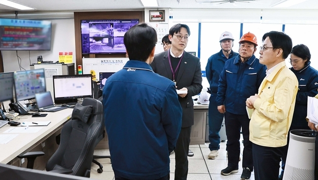 김정관 산업부장관, 28일 美의 이란 타격 중동 정세 긴급 점검, 에너지 수급 안정에 총력 대응 태세완비!