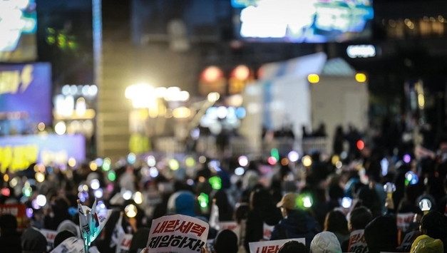 김민웅 촛불행동 상임대표 11일 성명서에서 '李 정부가 자초한 수렁' '정부의 검찰개혁입법안' 미흡이 아닌 역행!.. 강경파 아니다.. 국민주권파다! 목소리가 커지고있다!!!