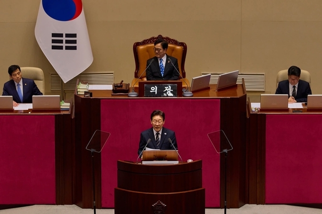 이재명 대통령, "2026년도 첫 추가경정예산안" 國會시정연설에서 위기일수록 사회적 약자 더 두텁게 보호해야 한다는 원칙 강조!