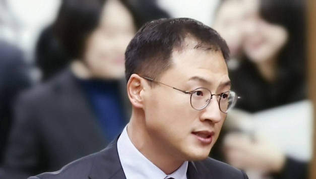 김홍이기자=민주당 김상욱 의원(울산광역시 6.3 시장 후보)4월 9일 MBC 檢察의 대장동 사건 수사 과정에서 피의자 남욱 변호사를 검찰청 지하 맨바닥에 48시간 동안 감금에 분노!